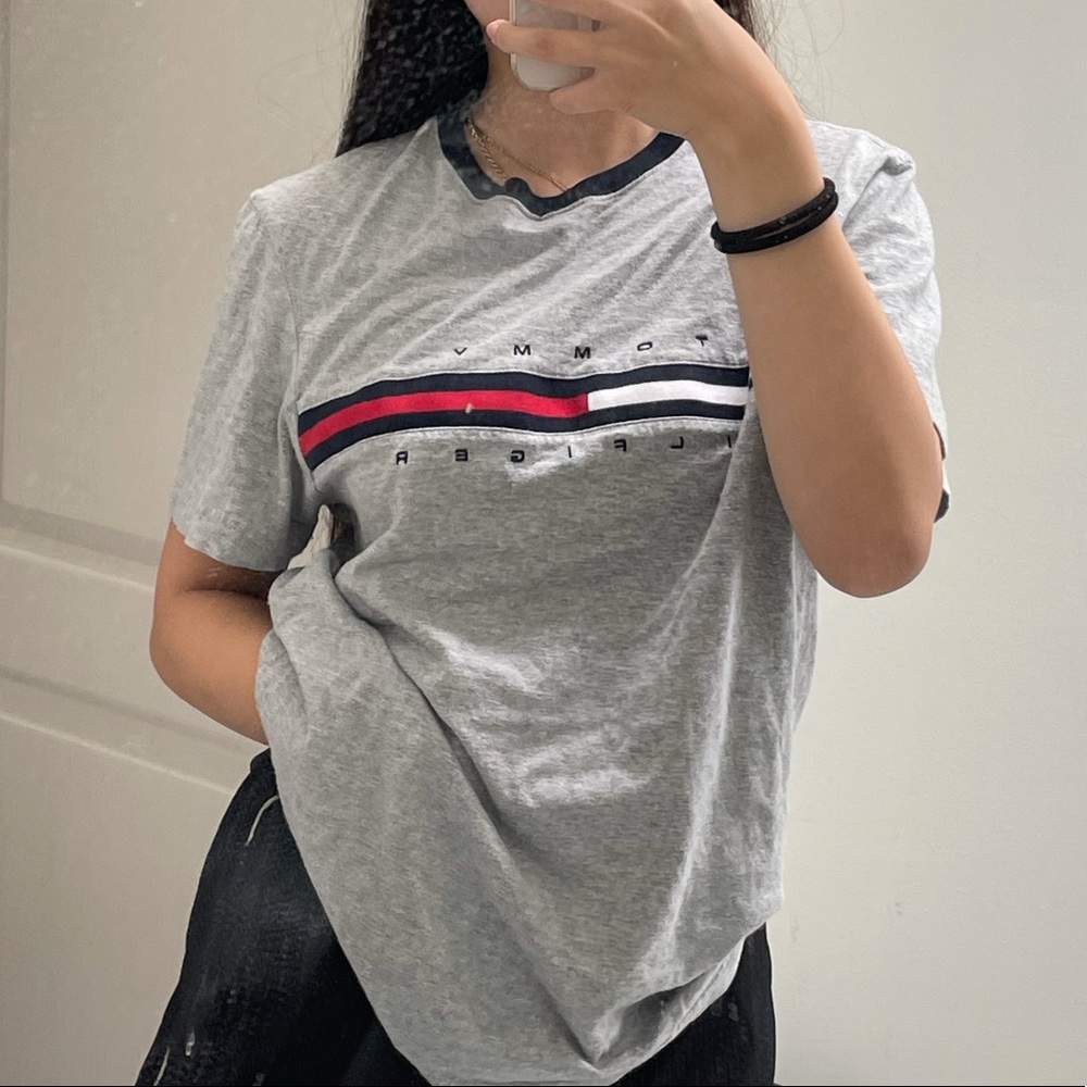 gray tommy hilfiger tee